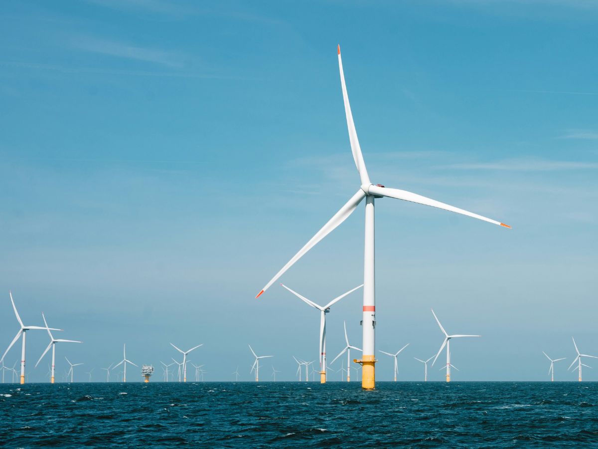 Offshore wind turbine renewable energy