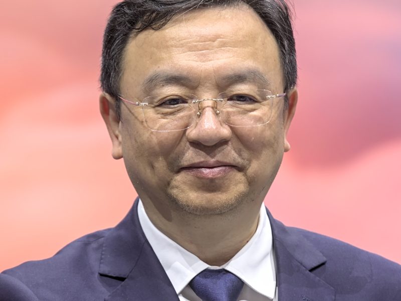 Analysis: BYD’s Ride to the Top as Tesla Crashes Out of 2026