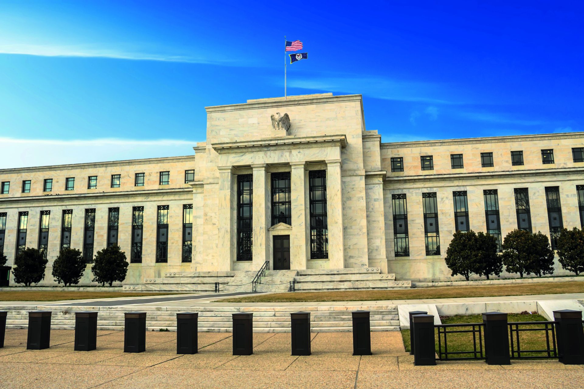 Gulf Economies Brace for Impact as U.S. Rate Cuts Pose Opportunities and Risks