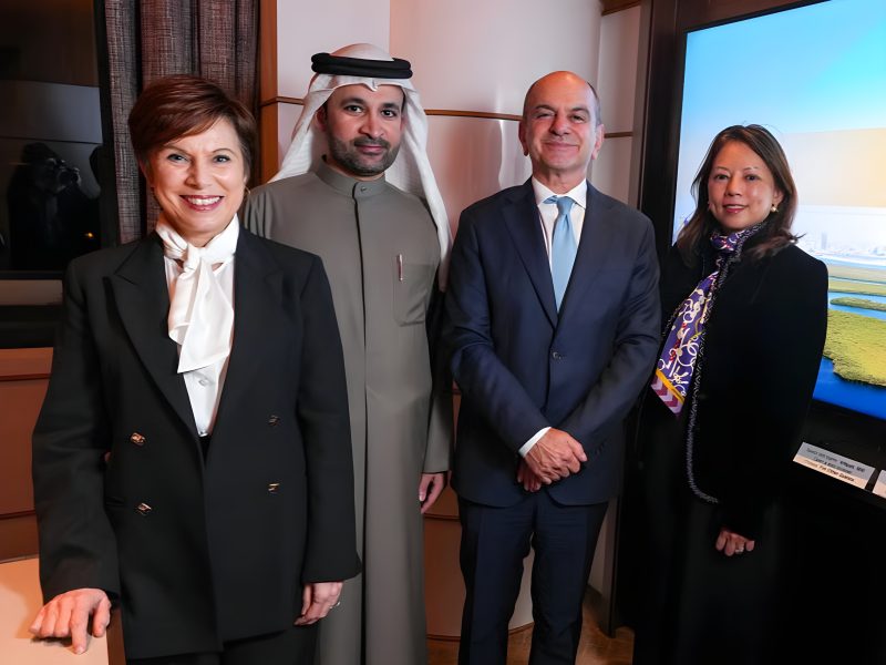 Abdulla Al-Abdouli, CEO of Marjan, alongside UAE-China-Hong Kong Delegation