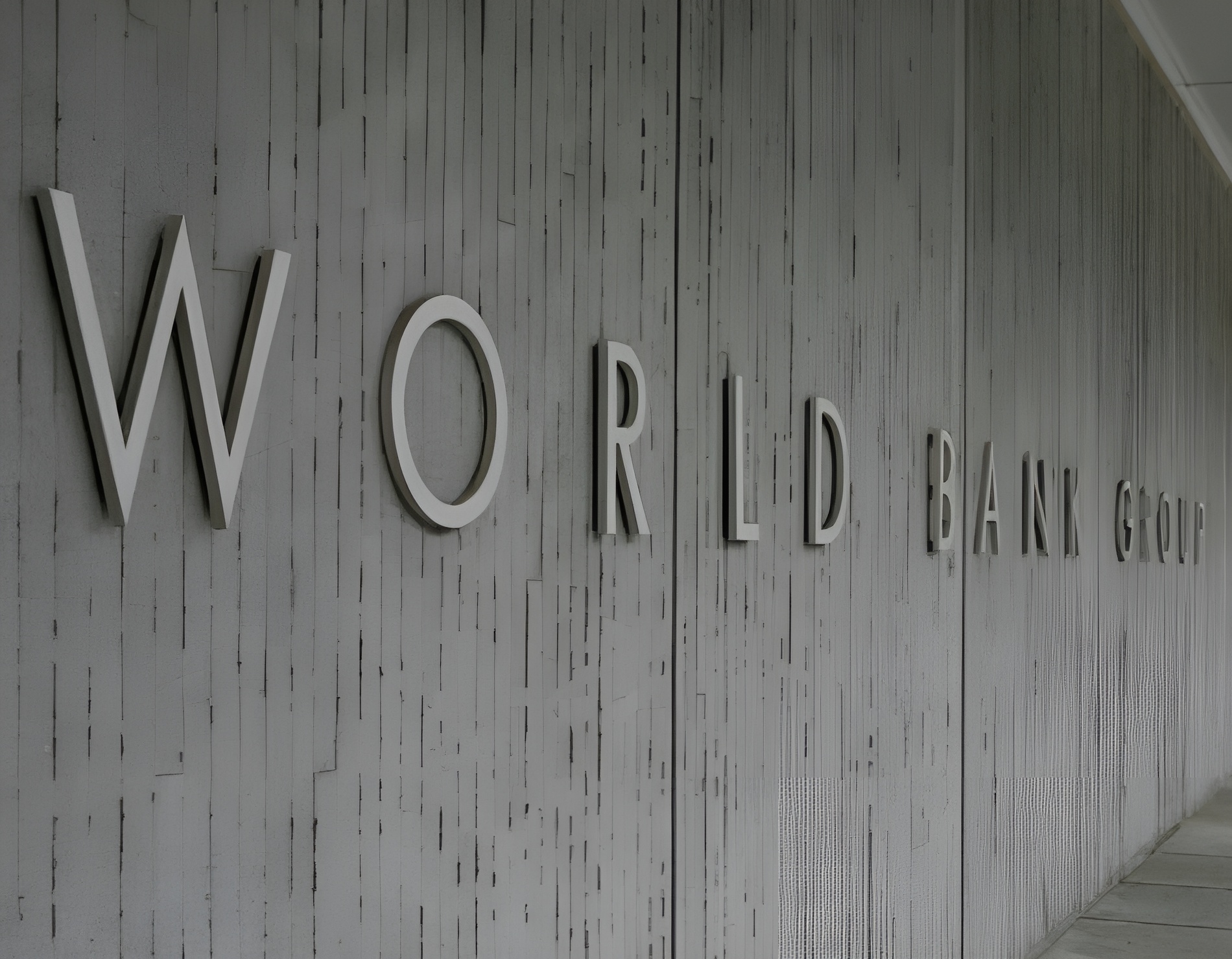 World Bank Revises Growth Forecast to 1.8% Citing Iran Conflict